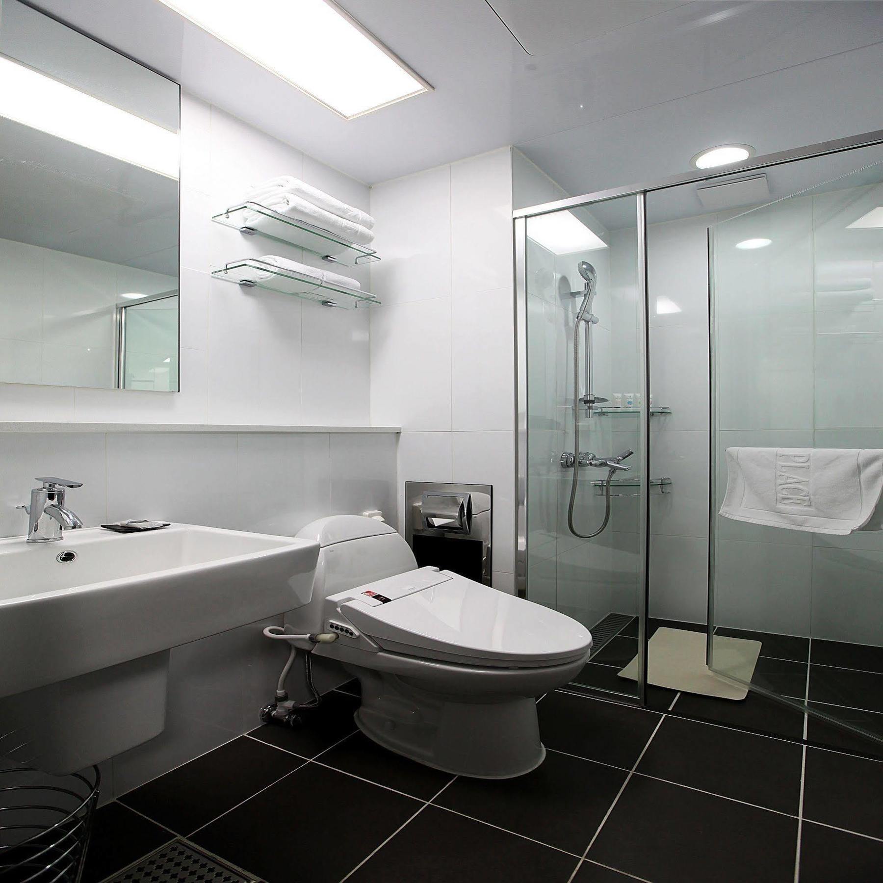 Urban Place Gangnam 3*